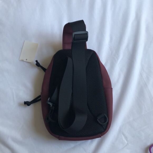 Duchamp London Mini Backpack NWT Burgundy - Picture 2 of 5